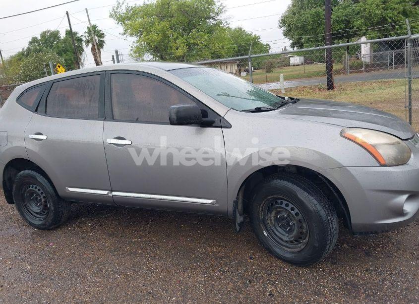 Photo 13 of 2014 Nissan Rogue SELECT S (VIN JN8AS5MT6EW600532)