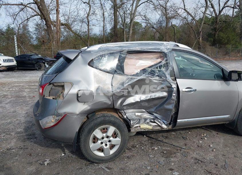 Photo 6 of 2014 Nissan Rogue SELECT S (VIN JN8AS5MT6EW611420)