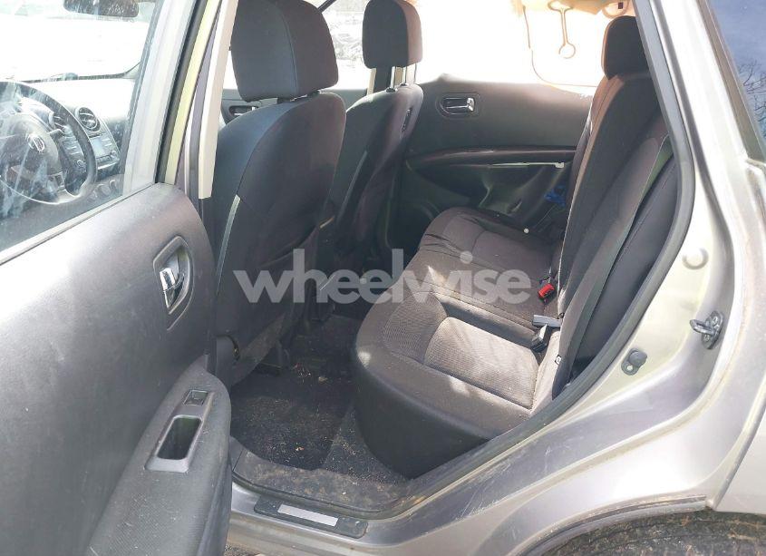 Photo 8 of 2014 Nissan Rogue SELECT S (VIN JN8AS5MT6EW611420)