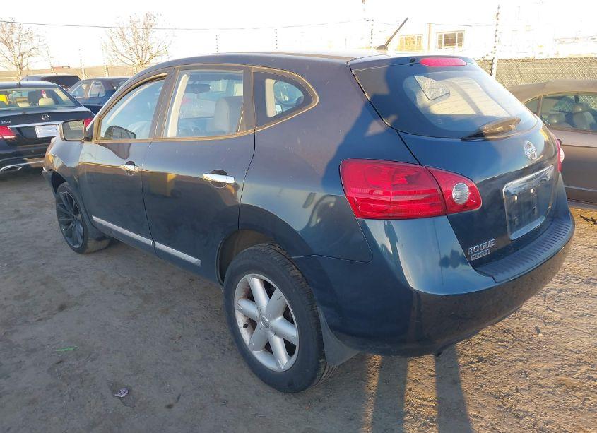 Photo 3 of 2014 Nissan Rogue SELECT S (VIN JN8AS5MT6EW617508)