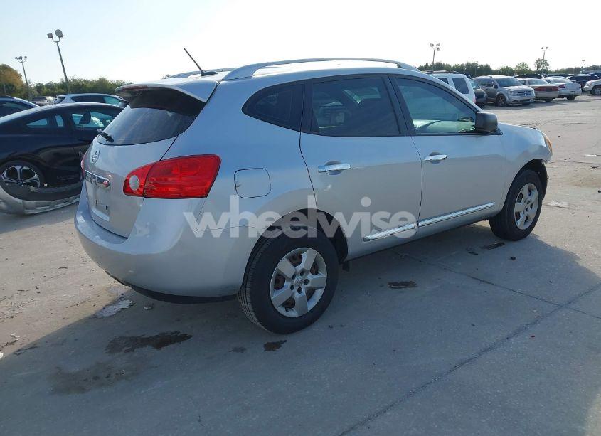 Photo 4 of 2015 Nissan Rogue SELECT S (VIN JN8AS5MT6FW151399)