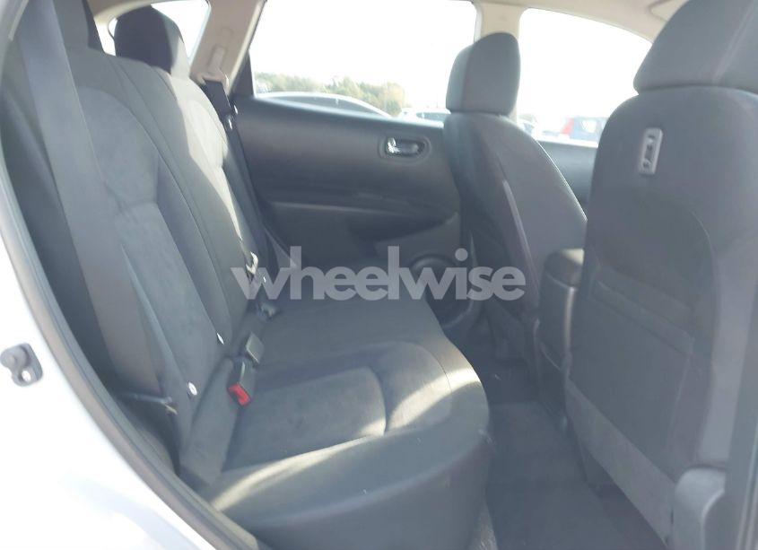 Photo 8 of 2015 Nissan Rogue SELECT S (VIN JN8AS5MT6FW151399)