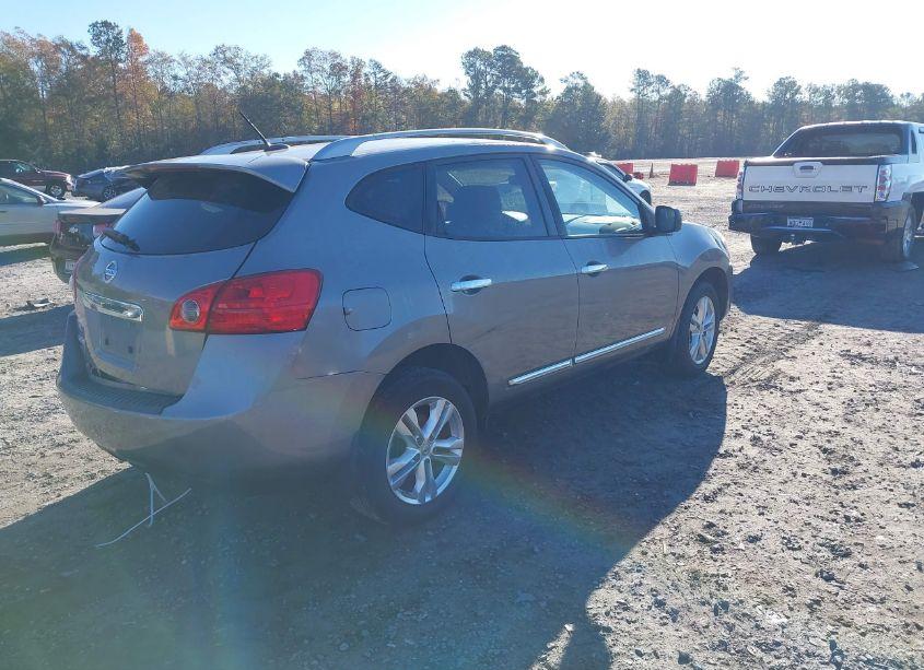 Photo 4 of 2015 Nissan Rogue SELECT S (VIN JN8AS5MT6FW162418)