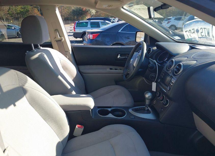 Photo 5 of 2015 Nissan Rogue SELECT S (VIN JN8AS5MT6FW162418)