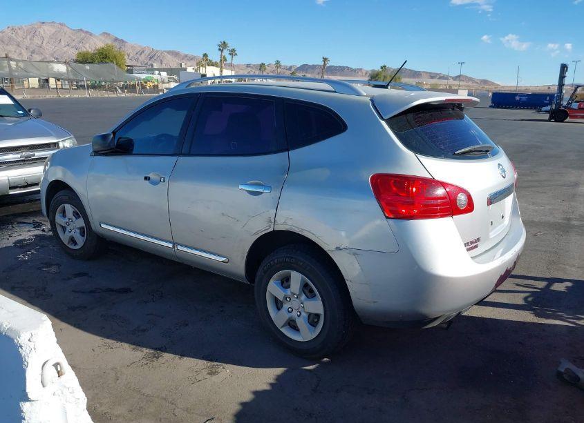 Photo 3 of 2015 Nissan Rogue SELECT S (VIN JN8AS5MT6FW654866)