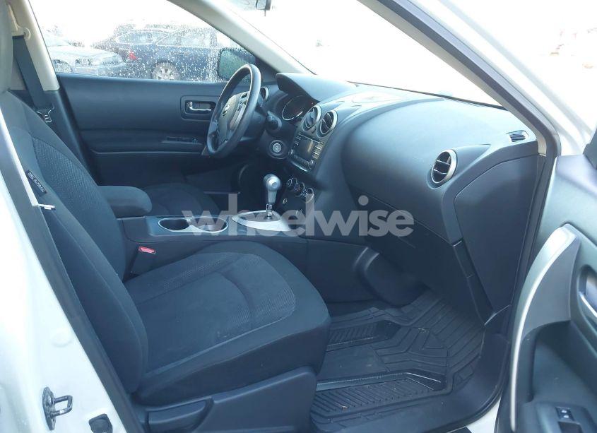 Photo 5 of 2015 Nissan Rogue SELECT S (VIN JN8AS5MT6FW657492)