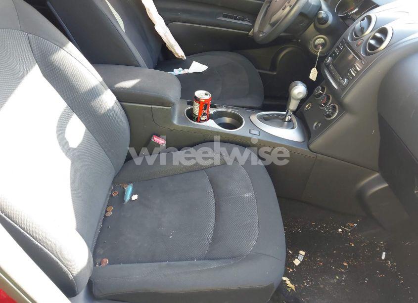 Photo 5 of 2015 Nissan Rogue SELECT S (VIN JN8AS5MT6FW666032)