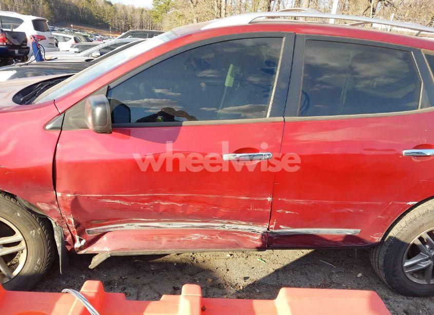 Photo 6 of 2015 Nissan Rogue SELECT S (VIN JN8AS5MT6FW666032)