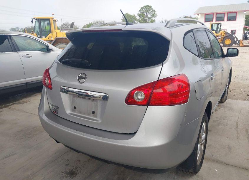 Photo 4 of 2015 Nissan Rogue SELECT S (VIN JN8AS5MT6FW674065)