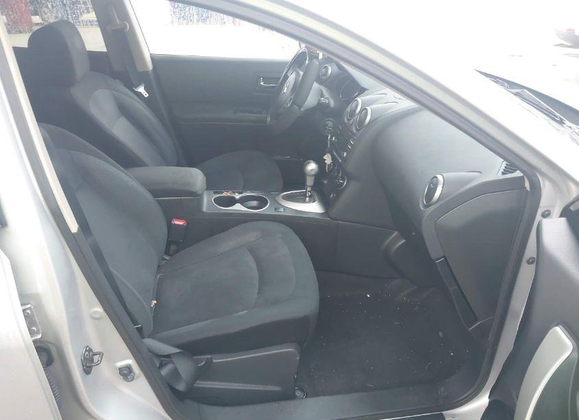 Photo 5 of 2015 Nissan Rogue SELECT S (VIN JN8AS5MT6FW674065)