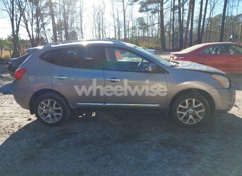 Photo 12 of 2011 Nissan Rogue SV (VIN JN8AS5MT7BW150546)