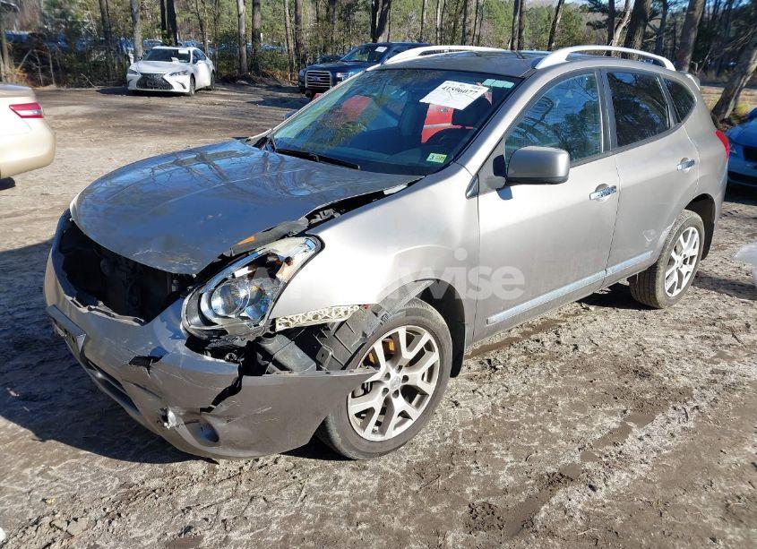 Photo 2 of 2011 Nissan Rogue SV (VIN JN8AS5MT7BW150546)