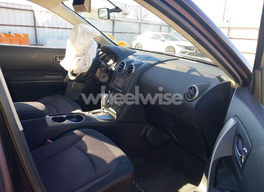 Photo 5 of 2011 Nissan Rogue SV (VIN JN8AS5MT7BW153060)