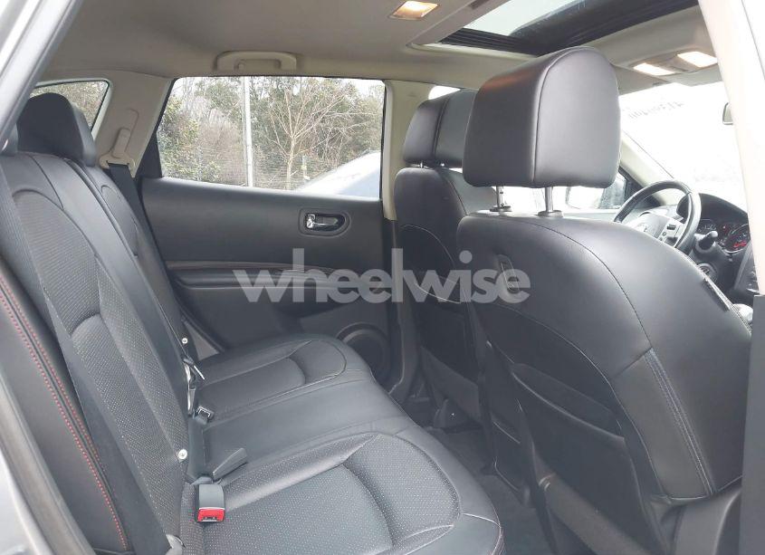 Photo 8 of 2011 Nissan Rogue SV (VIN JN8AS5MT7BW189945)