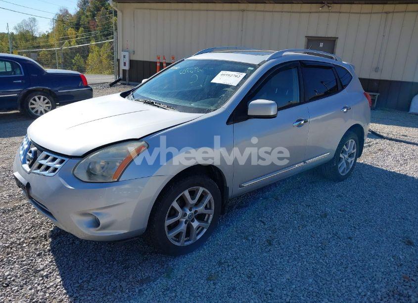 Photo 2 of 2011 Nissan Rogue SV (VIN JN8AS5MT7BW571232)