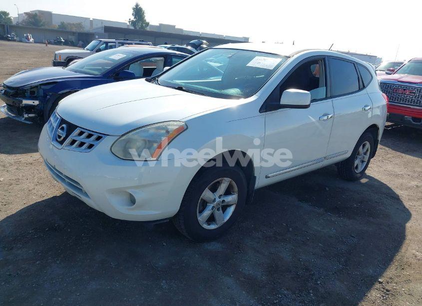 Photo 2 of 2013 Nissan Rogue S (VIN JN8AS5MT7DW016123)