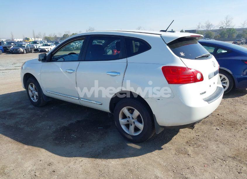 Photo 3 of 2013 Nissan Rogue S (VIN JN8AS5MT7DW016123)