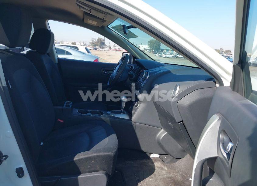 Photo 5 of 2013 Nissan Rogue S (VIN JN8AS5MT7DW016123)