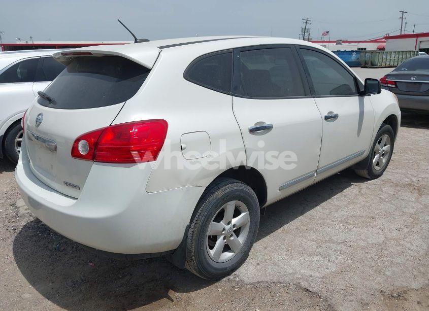 Photo 4 of 2013 Nissan Rogue S (VIN JN8AS5MT7DW025341)