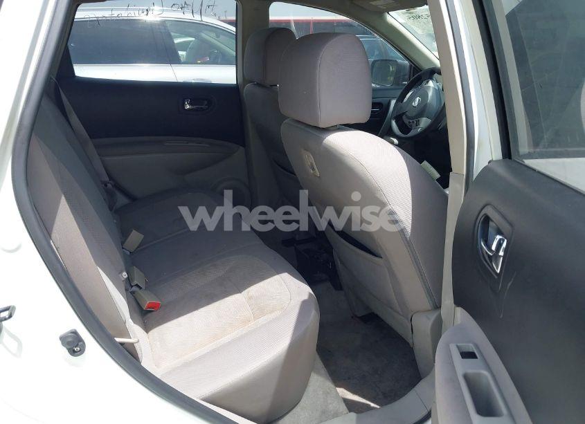 Photo 8 of 2013 Nissan Rogue S (VIN JN8AS5MT7DW025341)