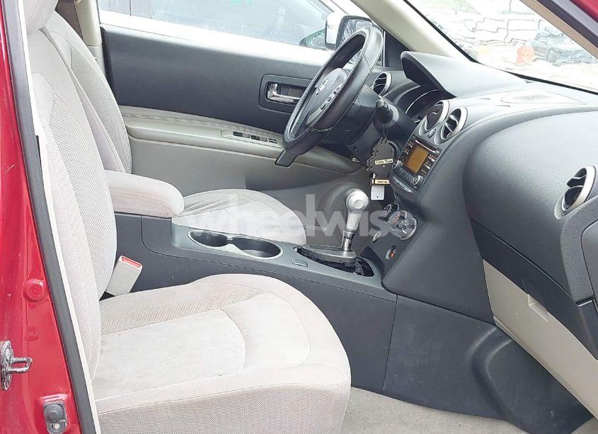 Photo 5 of 2013 Nissan Rogue S (VIN JN8AS5MT7DW533504)