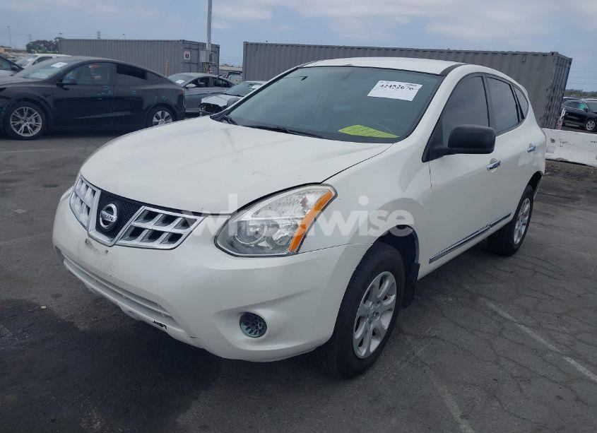 Photo 2 of 2013 Nissan Rogue S (VIN JN8AS5MT7DW536337)