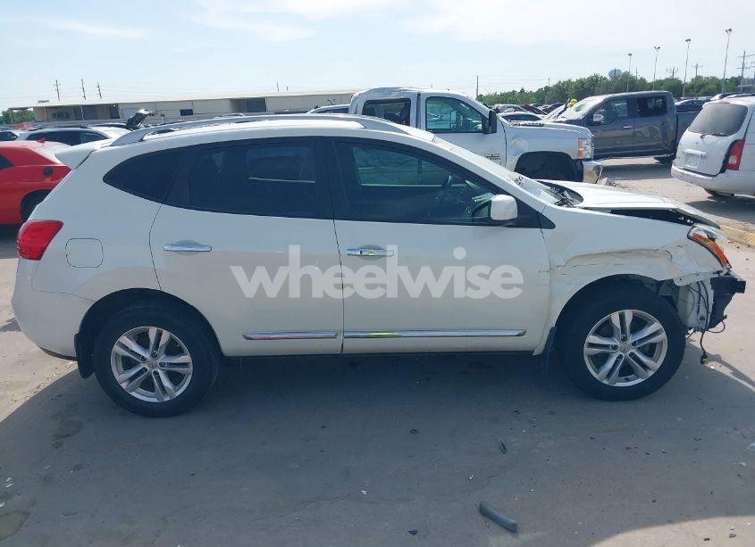 Photo 14 of 2013 Nissan Rogue SV (VIN JN8AS5MT7DW543143)