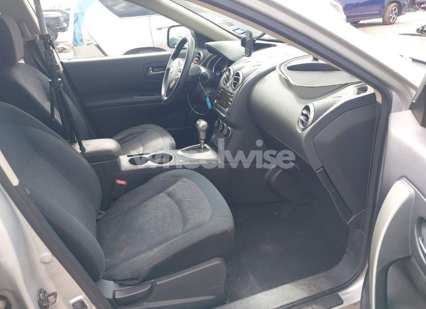 Photo 5 of 2013 Nissan Rogue S (VIN JN8AS5MT7DW547936)