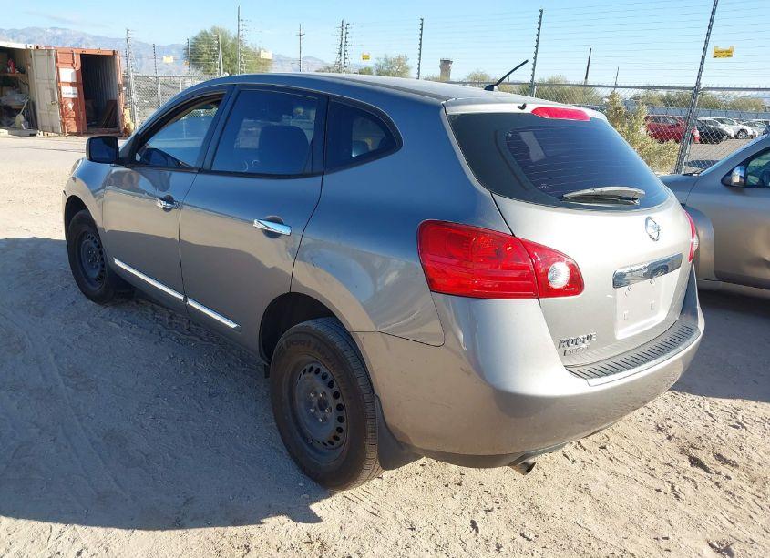 Photo 3 of 2014 Nissan Rogue SELECT S (VIN JN8AS5MT7EW602631)