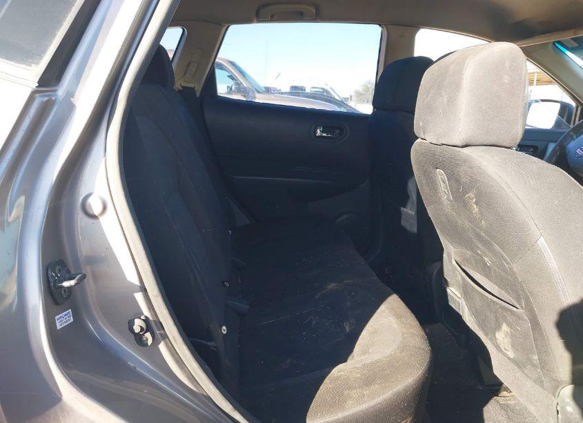 Photo 8 of 2014 Nissan Rogue SELECT S (VIN JN8AS5MT7EW602631)