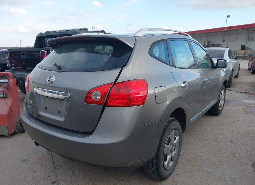 Photo 4 of 2014 Nissan Rogue SELECT S (VIN JN8AS5MT7EW615170)