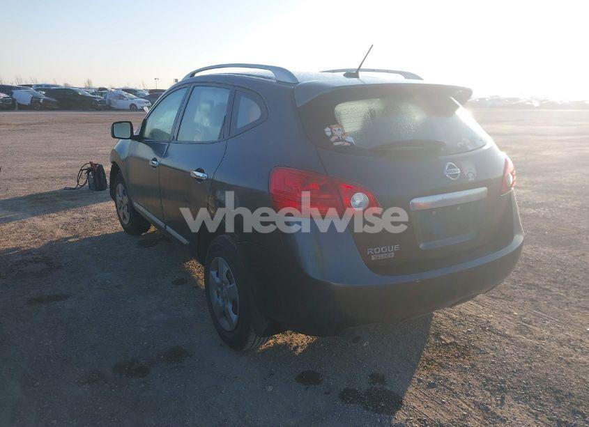 Photo 3 of 2014 Nissan Rogue SELECT S (VIN JN8AS5MT7EW621020)