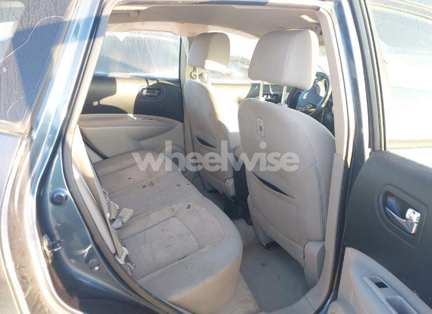 Photo 8 of 2014 Nissan Rogue SELECT S (VIN JN8AS5MT7EW621020)