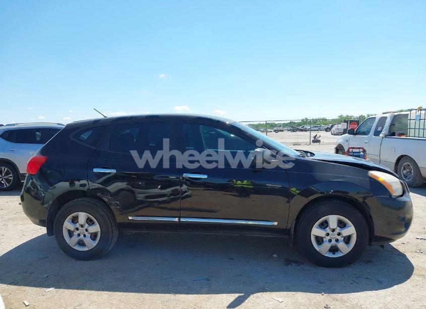 Photo 13 of 2015 Nissan Rogue SELECT S (VIN JN8AS5MT7FW151377)