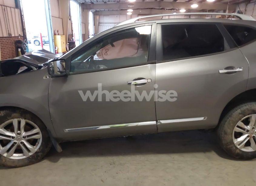 Photo 13 of 2015 Nissan Rogue SELECT S (VIN JN8AS5MT7FW151816)