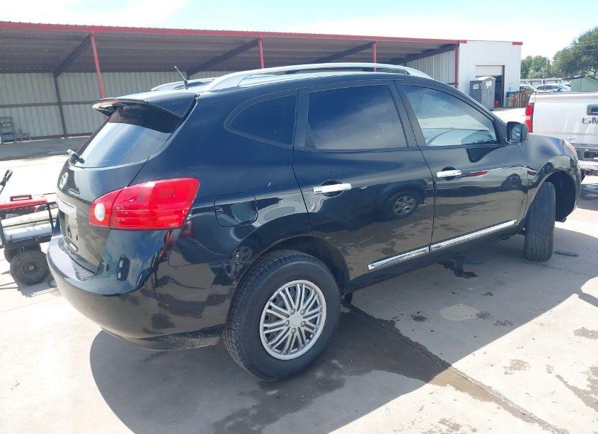 Photo 4 of 2015 Nissan Rogue SELECT S (VIN JN8AS5MT7FW665262)