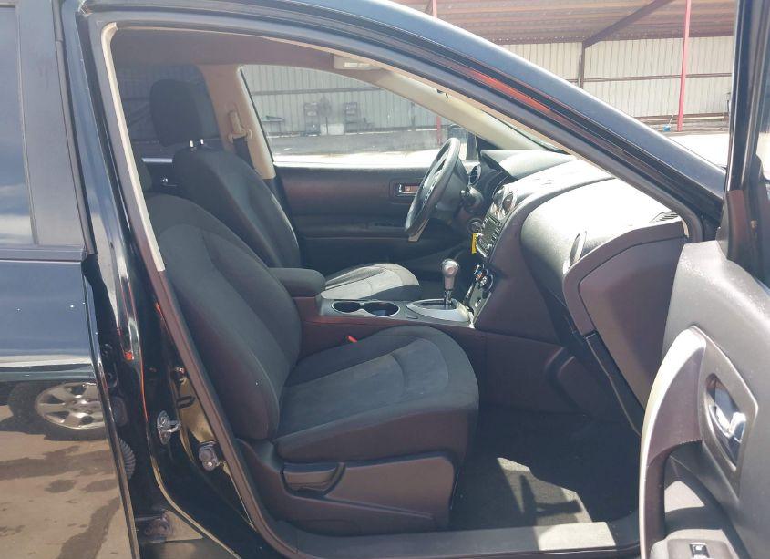 Photo 5 of 2015 Nissan Rogue SELECT S (VIN JN8AS5MT7FW665262)