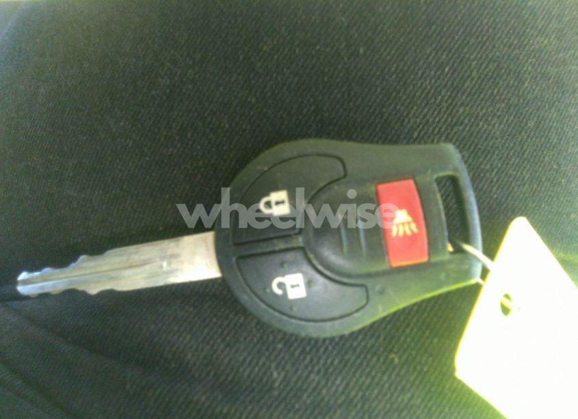 Photo 11 of 2015 Nissan Rogue SELECT S (VIN JN8AS5MT7FW670347)