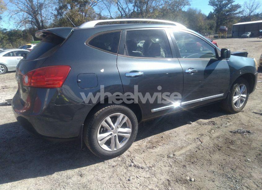 Photo 4 of 2015 Nissan Rogue SELECT S (VIN JN8AS5MT7FW670347)