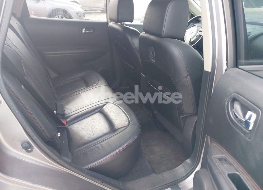 Photo 8 of 2010 Nissan Rogue SL (VIN JN8AS5MT8AW015915)