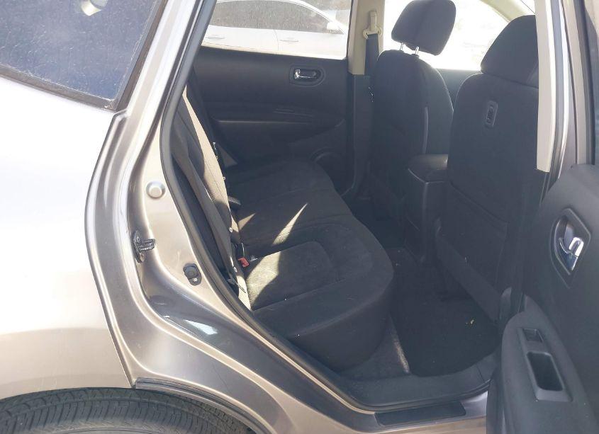 Photo 8 of 2010 Nissan Rogue S (VIN JN8AS5MT8AW027210)