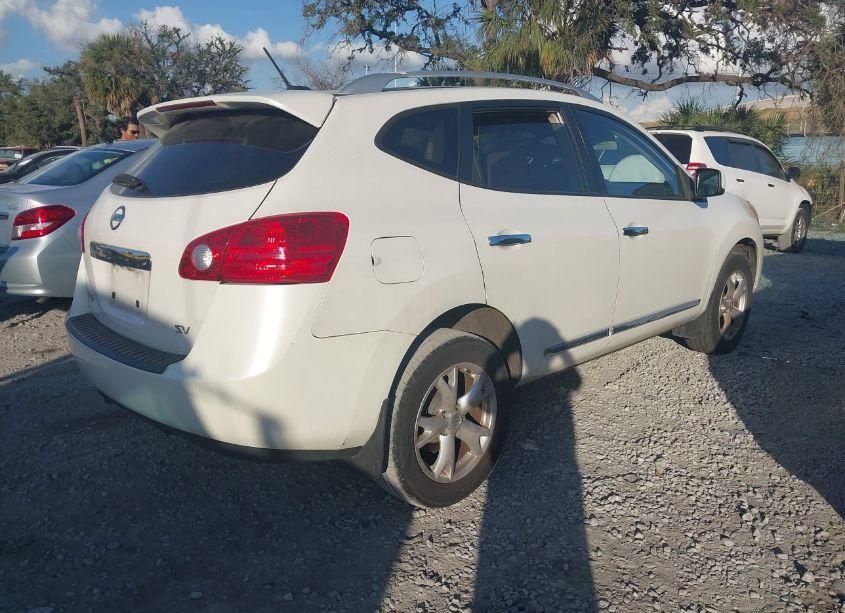 Photo 4 of 2011 Nissan Rogue SV (VIN JN8AS5MT8BW155657)