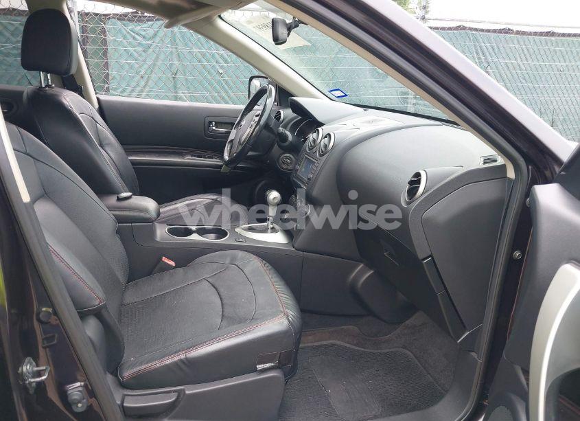 Photo 5 of 2011 Nissan Rogue SV (VIN JN8AS5MT8BW161832)