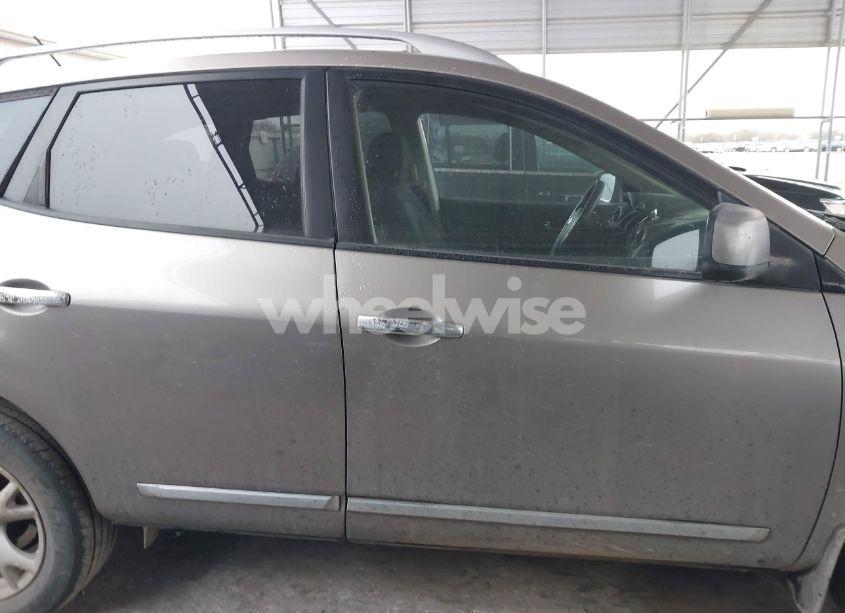 Photo 14 of 2011 Nissan Rogue SV (VIN JN8AS5MT8BW164214)