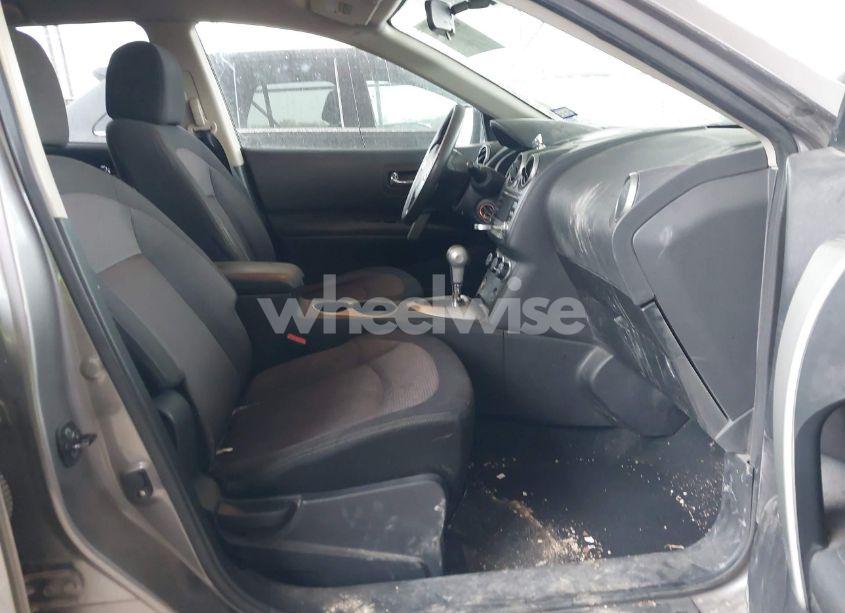 Photo 5 of 2011 Nissan Rogue SV (VIN JN8AS5MT8BW164214)