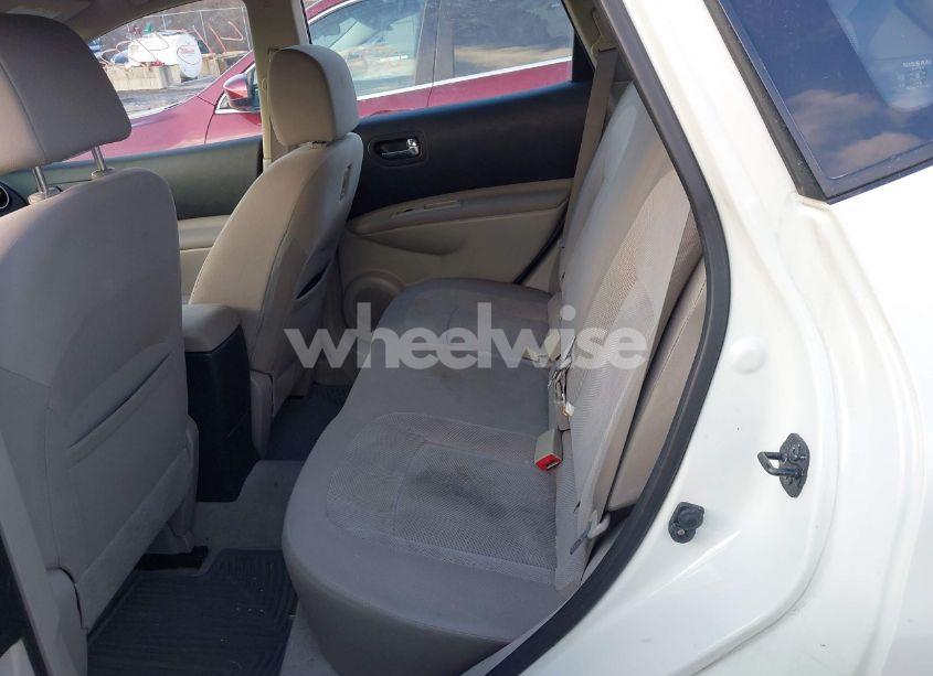 Photo 8 of 2011 Nissan Rogue S (VIN JN8AS5MT8BW181143)