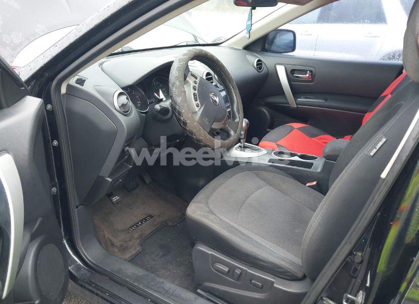 Photo 5 of 2011 Nissan Rogue SV (VIN JN8AS5MT8BW565794)