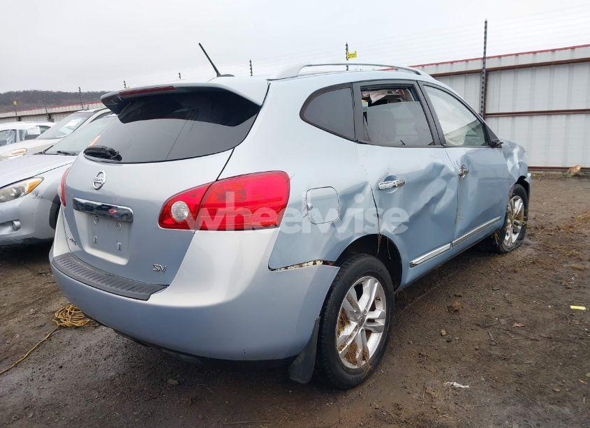 Photo 4 of 2013 Nissan Rogue SV (VIN JN8AS5MT8DW001582)