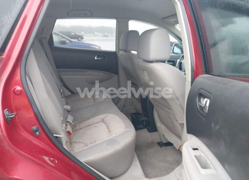 Photo 8 of 2013 Nissan Rogue SV (VIN JN8AS5MT8DW031164)