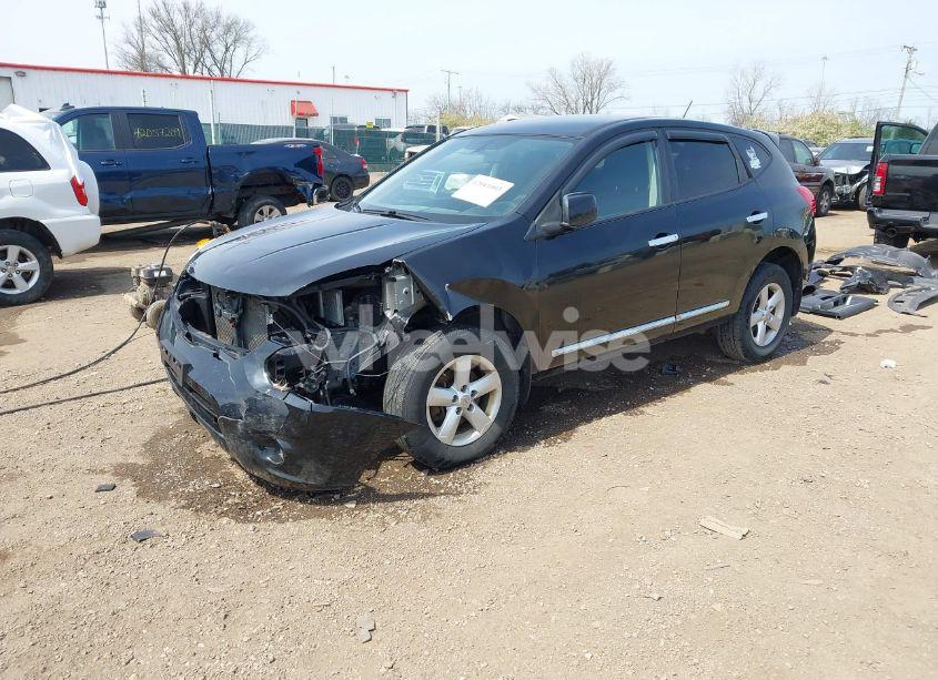 Photo 2 of 2013 Nissan Rogue S (VIN JN8AS5MT8DW034131)